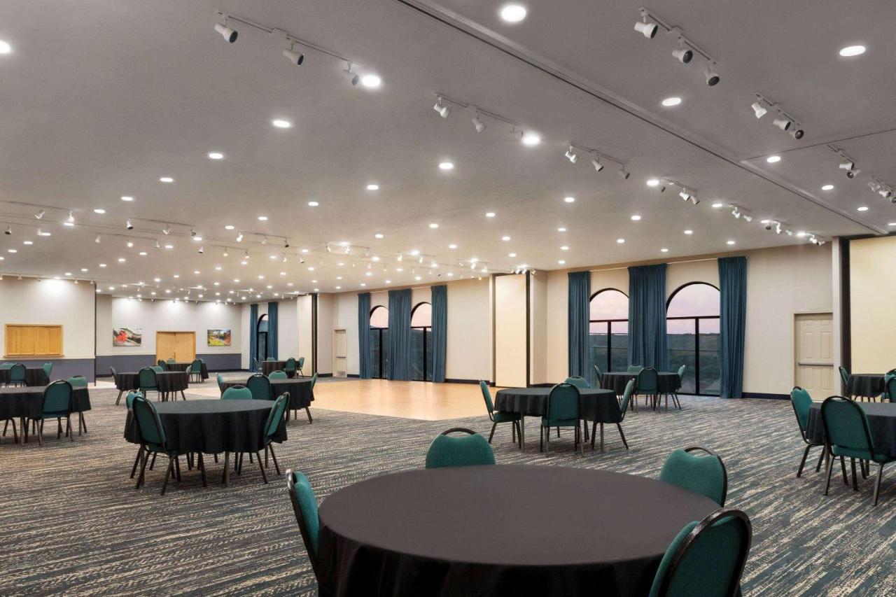Americinn By Wyndham Branson & Conference Center エクステリア 写真